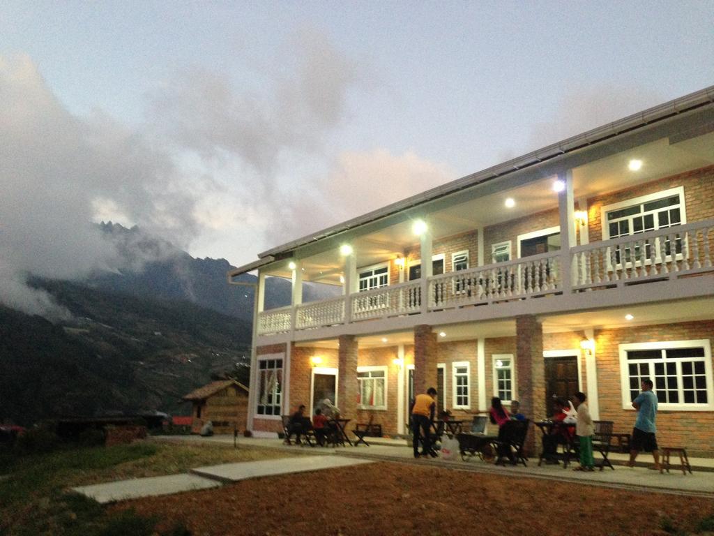 Kundasang Guesthouse Екстериор снимка